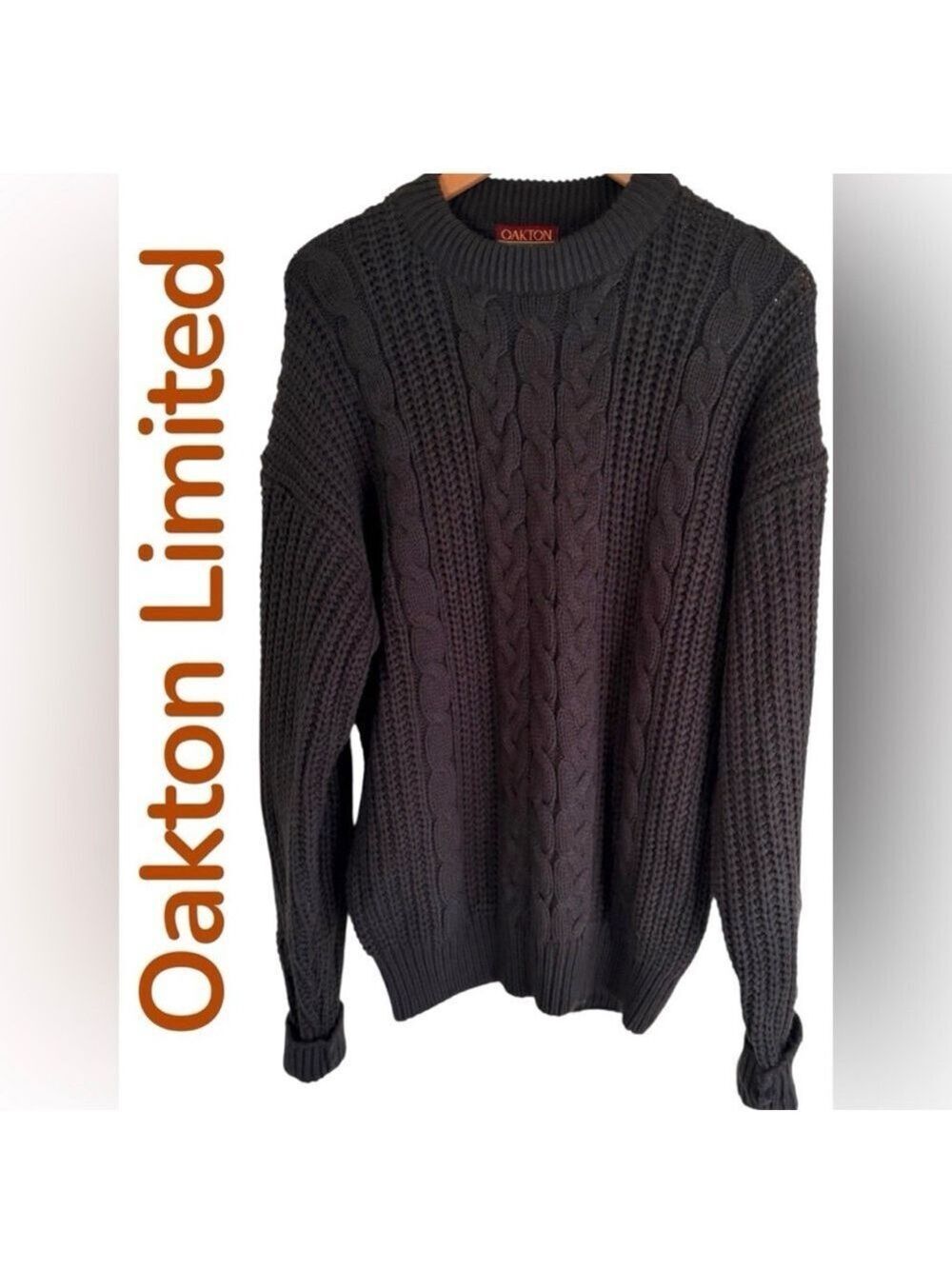 Oakton Limited-men’s large gray cable knit sweater. Excellent preowned condition